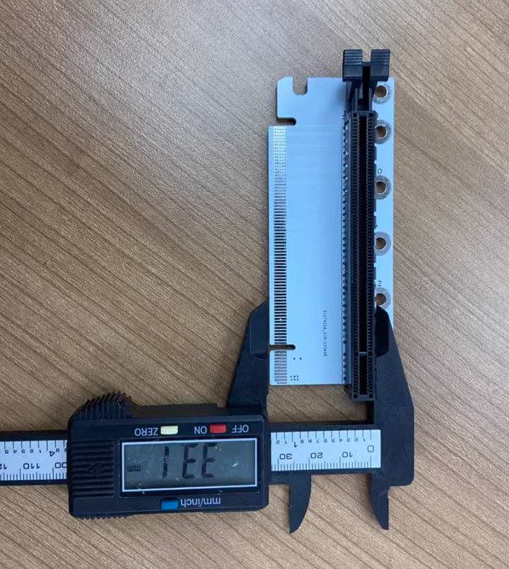 PCI-E 4.0 x16 90-Degree Left Angle Riser Card - For GPU Vertical Mount & Clean Cable Management