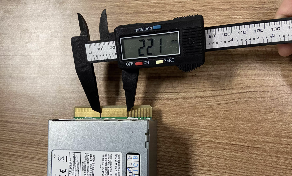 CRPS Server PSU to 12V DC Power Breakout Board with Digital Voltmeter